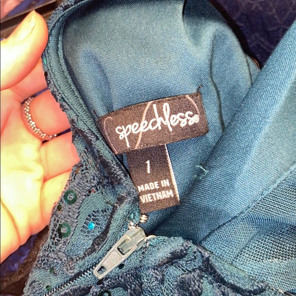 Dress - Picture 4 of 4